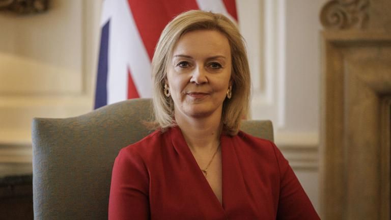 İngiltere'de Liz Truss Muhafazakar Parti'nin yeni lideri seçildi, yarın başbakanlığı devralacak