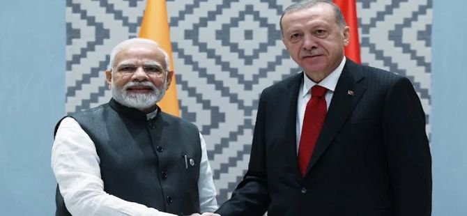 Erdoğan, Hint lider Modi ile bir araya geldi