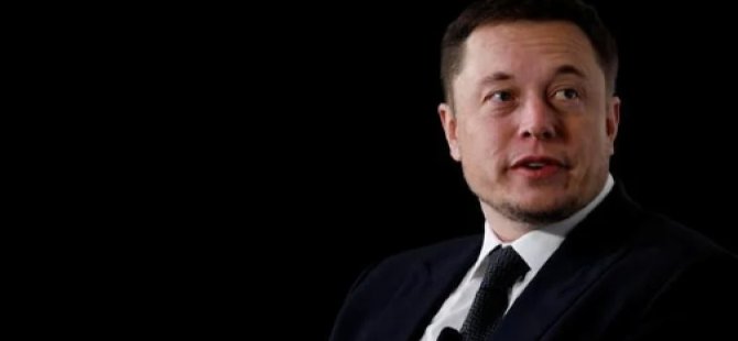 Elon Musk’tan ‘yanık saç kokan’ parfüm