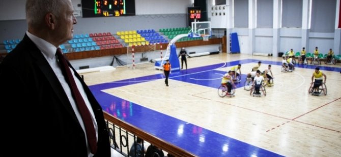 Töre, Vakıflar Tekerlekli Sandalye Basketbol Takımı maçını izledi