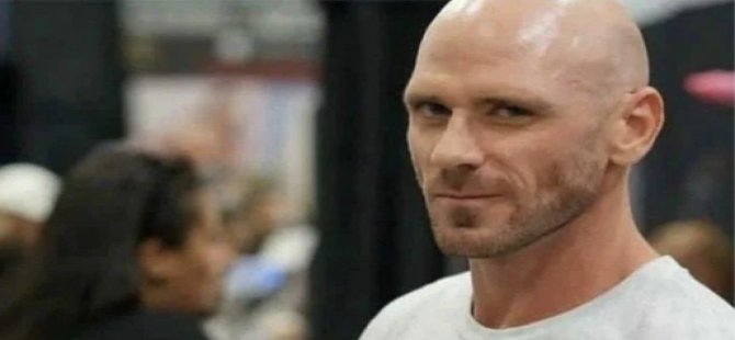 Johnny Sins uzayda cinsel ilişki için Elon Musk’a seslendi