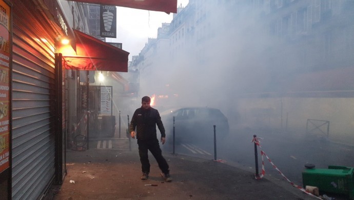 Paris'te Ahmet Kaya Kültür Merkezi'ne silahlı saldırı: Üç kişi yaşamını yitirdi; kentte başlayan protestoya polis müdahale etti