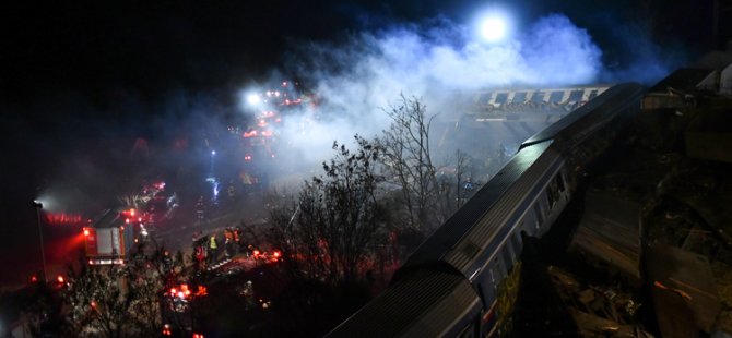 Yunanistan’daki tren kazasında hayatını kaybedenler için eylem