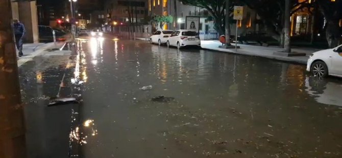 İskenderun’da deniz yükseldi sahil yolu su altında kaldı