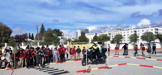 Gezici trafik eğitim parkı ile trafik eğitimleri verilmeye başlandı