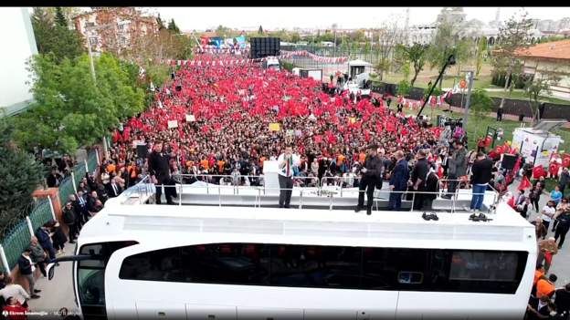 İmamoğlu: Erzurum'da bize değil millete taş atıldı