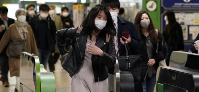 Maske zorunluluğunun sona erdiği Japonya'da gülümseme eğitimleri başladı