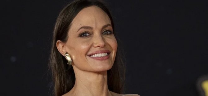 Angelina Jolie moda dünyasına atıldı