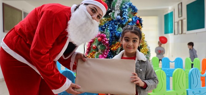 Geleneksel Yeni Yıl Hediyeleri Çocuklarla Buluştu