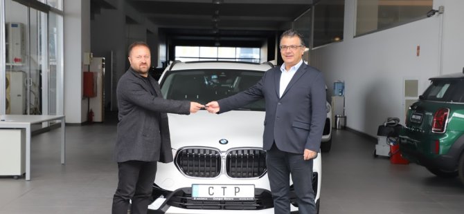 CTP Piyangosundan BMW’i kazanan talihli aracını teslim aldı