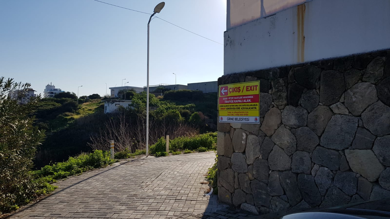 Girne Kaşgar Court bölgesinde trafik düzenlemesi