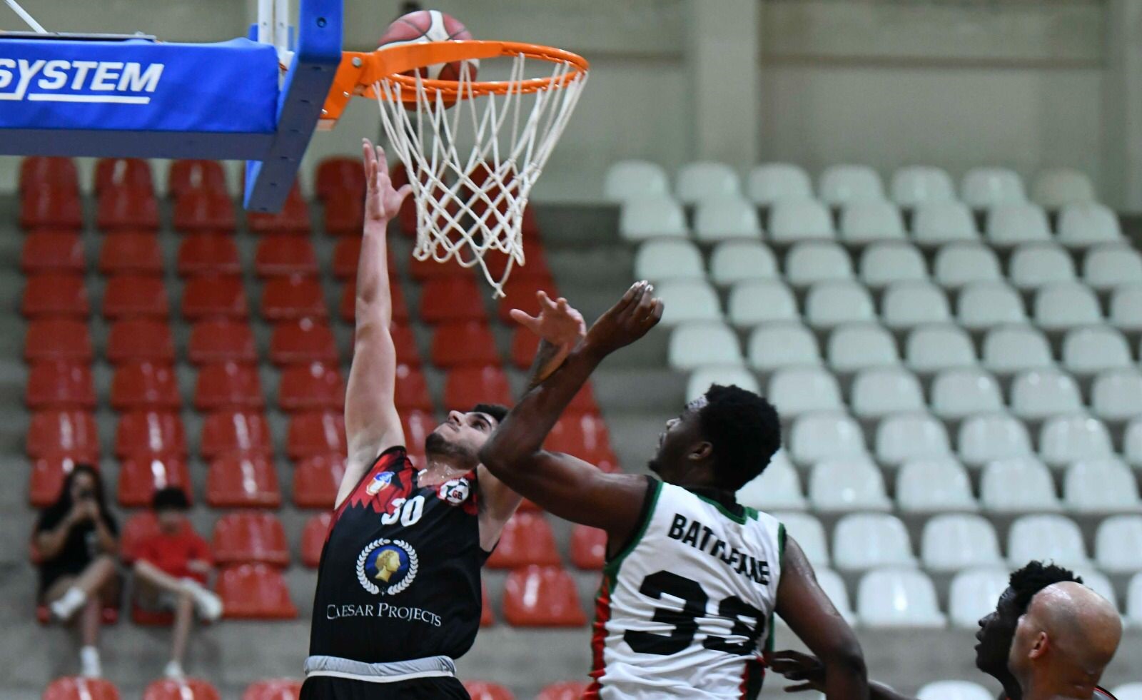 Güzelyurt'da Gençler Birliği zorlanmadı: 48-64