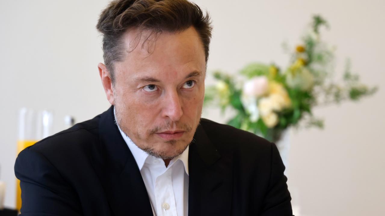 Elon Musk-OpenAI çekişmesi Apple'ın ChatGPT entegrasyonu sonrası yeniden alevlendi