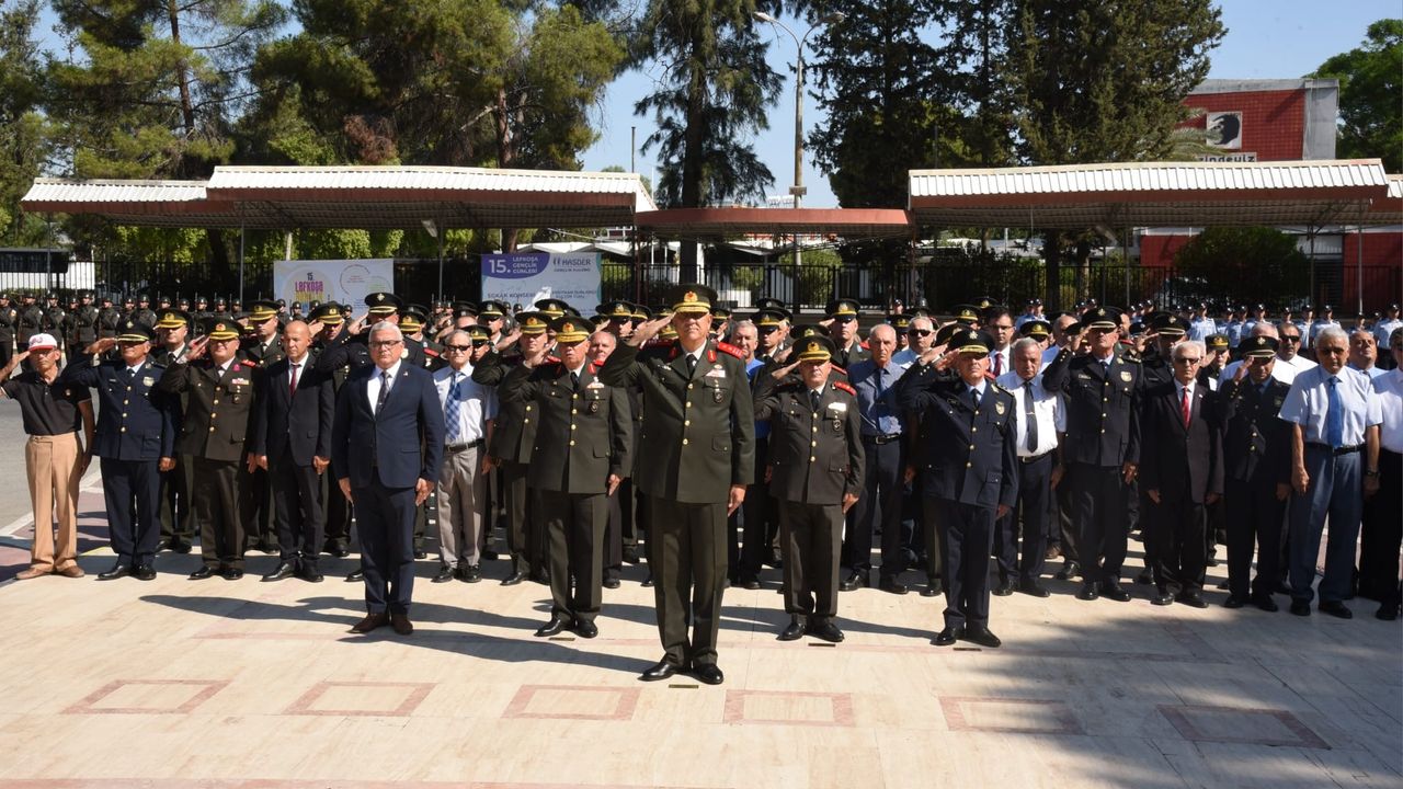 1 Ağustos Toplumsal Direniş Bayramı… Lefkoşa’da Atatürk Anıtı ve Şehitler Anıtı’nda tören yapıldı