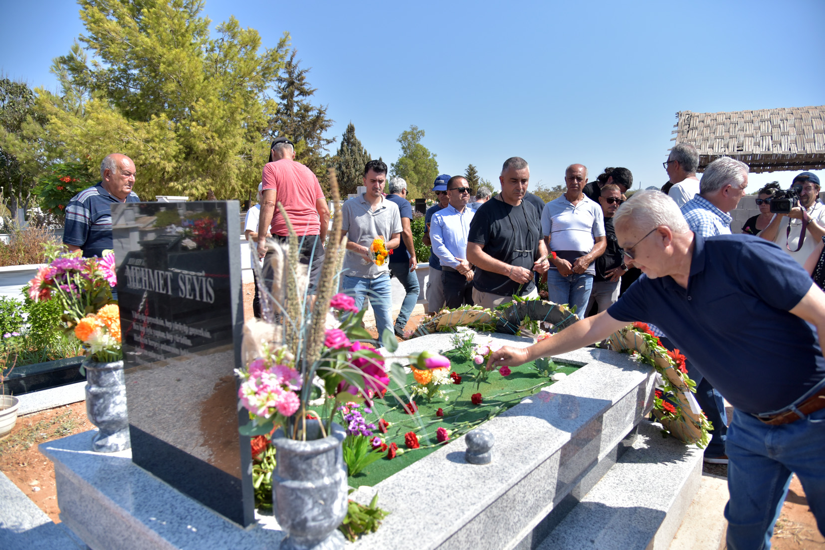 Dev-İş eski başkanlarından Mehmet Seyis kabri başında anıldı