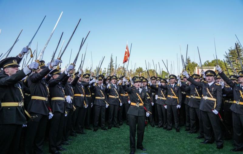 Erdoğan'dan 'kılıçlı yemin' açıklaması: 'Hak ettikleri cezayı almalarını temin edeceğiz'