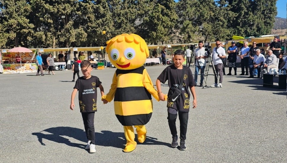 İskele Topcuköy'de Bal Festivali düzenlendi