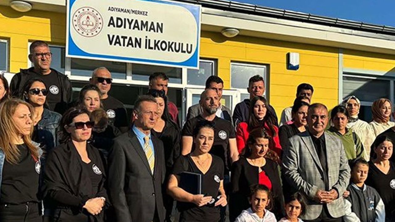 Şampiyon Melekleri Yaşatma Derneği’nden Adıyaman Vatan İlkokulu’na kitap bağışı