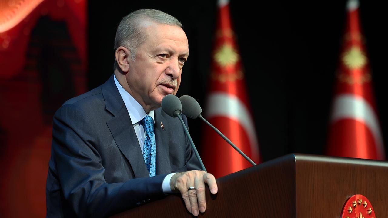 Erdoğan'dan asgari ücret açıklaması: Çalışanı enflasyona ezdirmedik