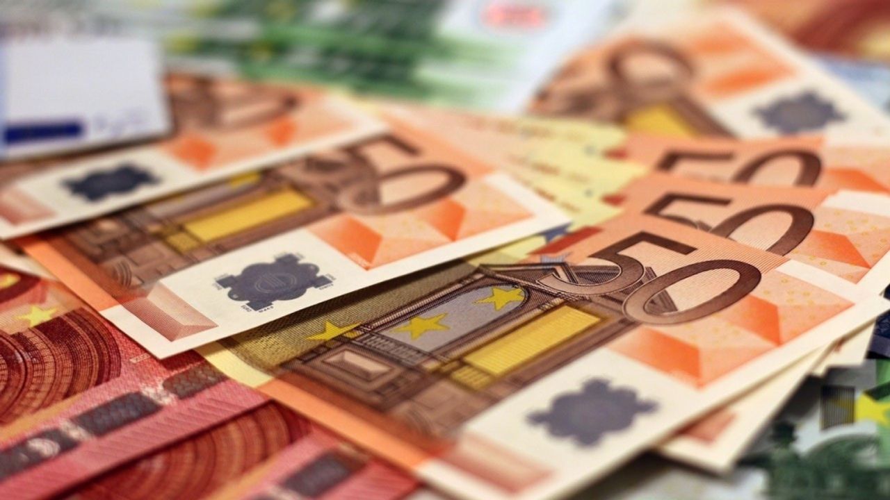 KKTC’de bulunan yıpranmış euro banknotların piyasadan çekilmesi düşünülüyor