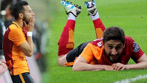 Galatasaraylı futbolcuların senet isyanı!