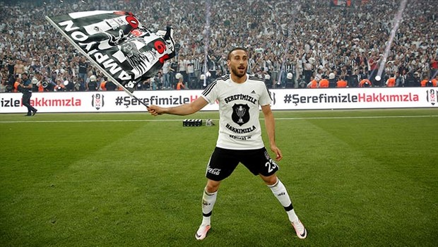 Cenk Tosun'dan Fenerbahçe'ye küfürlü tezahurat!