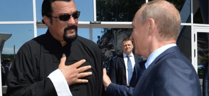 Putin ABD'li aktör Steven Seagal'a Rus vatandaşlığı verdi