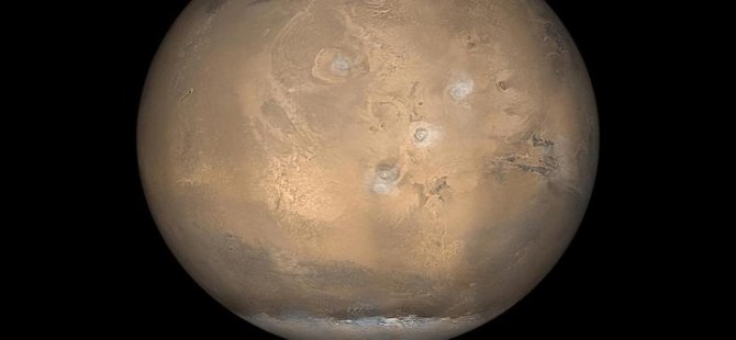 Mars'ta buz kütlesi bulundu