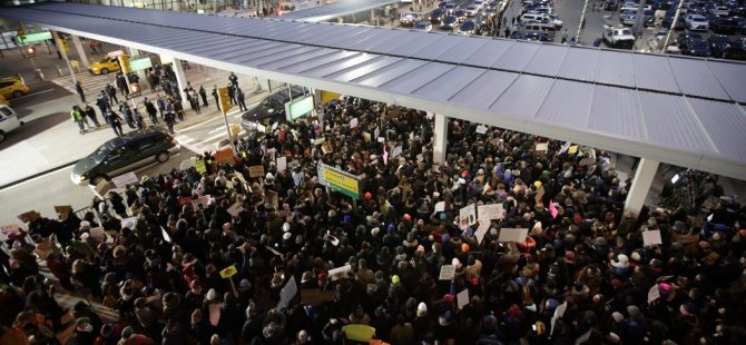 ABD'deki "gözaltı protestosu"nda birçok kişi gözaltında