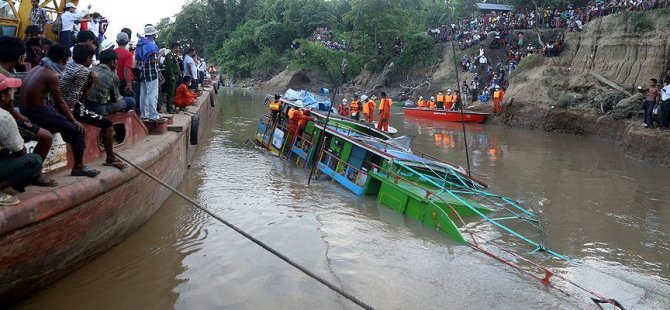 Myanmar'da feribot kazası: 20 ölü