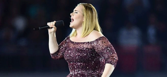 Adele: Lütfen beni affedin, playback yapamazdım