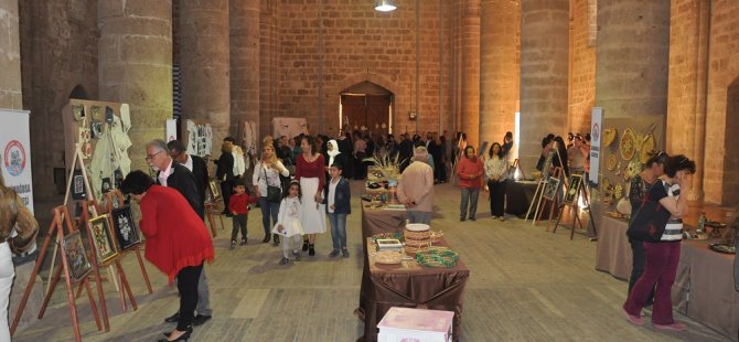 MGA Kadın El Sanatları Atölyesi’nde üretilenler Buğday Camii’nde sergileniyor