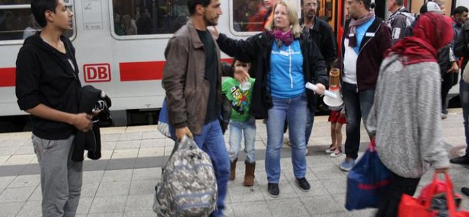 Macaristan'da göçmenlere yardım etmek artık suç