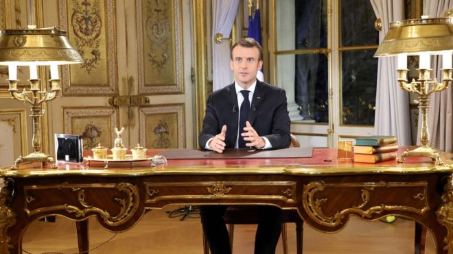 Macron, 'Zenginlerin cumhurbaşkanı değilim' konuşmasını "altın oda"da yaptı