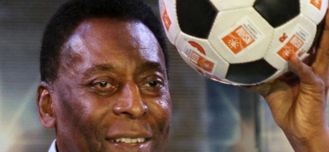 Pele: Brezilyalı futbol efsanesi 82 yaşında hayatını kaybetti