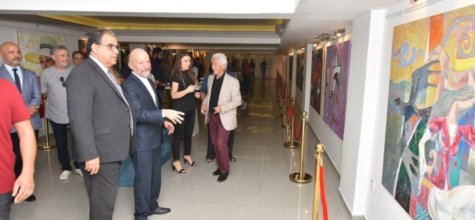 Sucuoğlu Kıbrıs Modern Sanat Müzesi'nde üç serginin açılışını yaptı