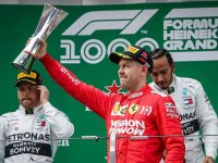 Dört kez F1 şampiyonu olan Vettel, Ferrari'den ayrılıyor