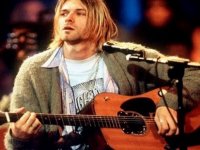 Cobain'in 'efsane gitarı' rekor fiyata satıldı