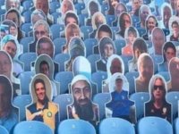 Leeds United tribününde Usame Bin Ladin fotoğrafı