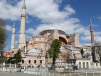 Erdoğan, Ayasofya'nın ibadete açılması kararını imzaladı