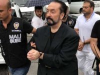 Hakimin kriminal raporları sorduğu Adnan Oktar: Allah yapımı değil ya…