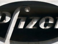 Pfizer, denemelerin sonunda BioNTech ile geliştirdiği Koronavirüs aşısının %95 etkili olduğunu gördüklerini duyurdu