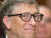 Bill Gates'ten ''çip takacak'' iddiaları hakkında açıklama