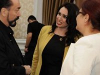 Türkiye’nin yeni ‘Aile Bakanı’ Derya Yanık, Adnan Oktar'ın davetine katılmış