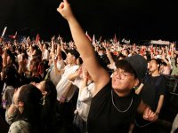 Aylardır yeni vaka görülmedi; Koronavirüs'ün ilk tespit edildiği Vuhan'da binlerce kişi müzik festivali için bir araya geldi