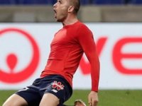 Lille, Burak Yılmaz'ın golleriyle Lens'i 3-0 yendi