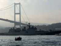 Rus savaş gemileri peş peşe İstanbul Boğazı'ndan geçti