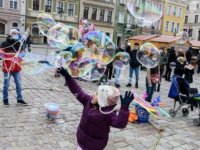 Polonya’da ikiden fazla çocuk doğurana para verilecek