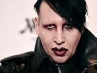 Cinsel saldırı suçlamasıyla yargılanan Marilyn Manson'ın evine polis baskını