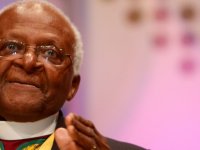 Güney Afrika'da apartheid rejiminin sonlanmasında rol oynayan Nobel ödüllü başpiskopos Desmond Tutu yaşamını yitirdi